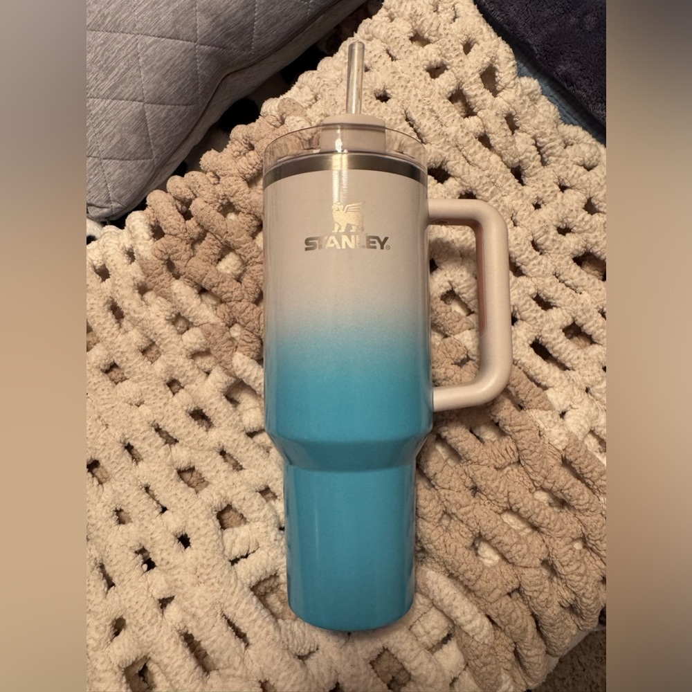 Stanley 40oz - image 3